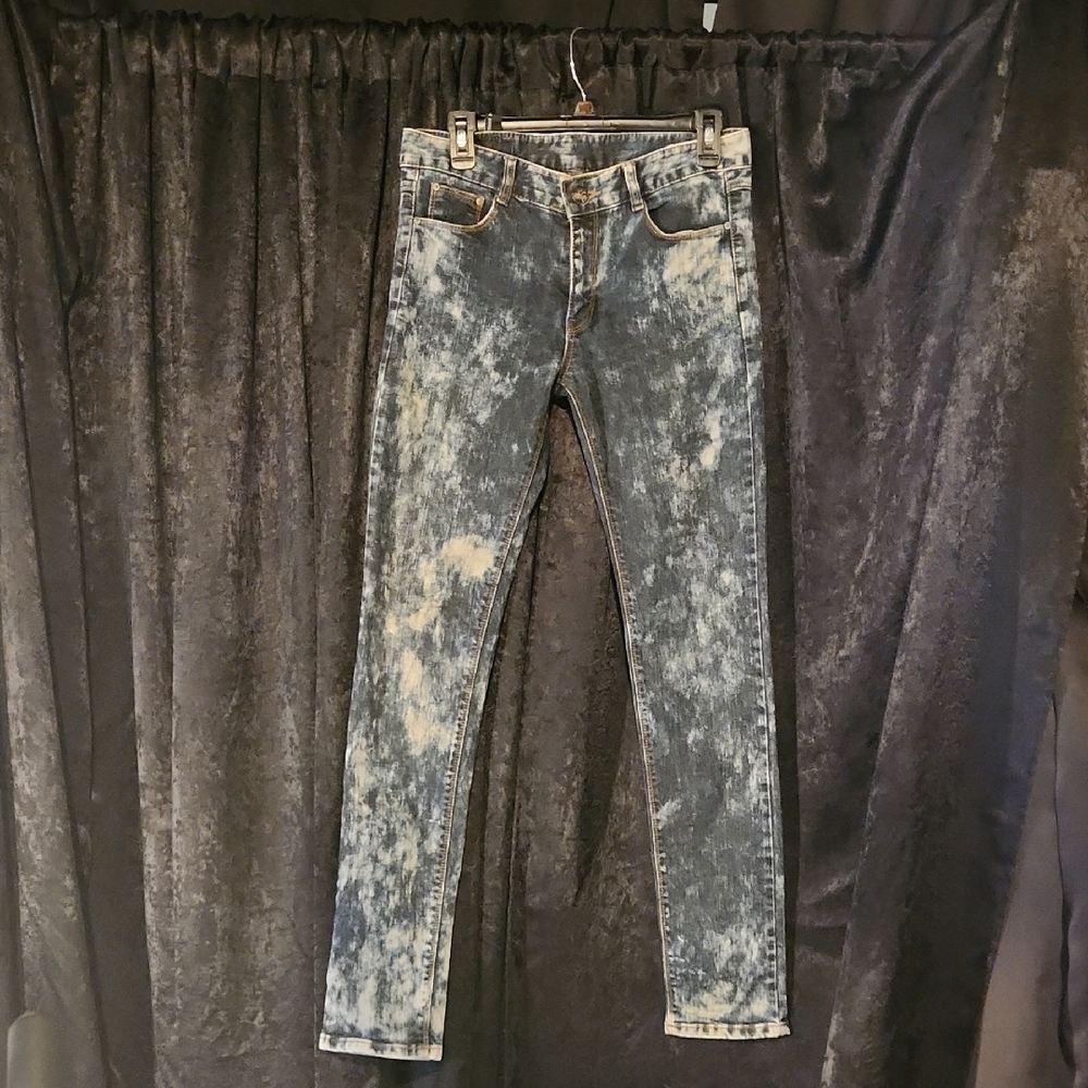 Acid Wash Skinny Jeans